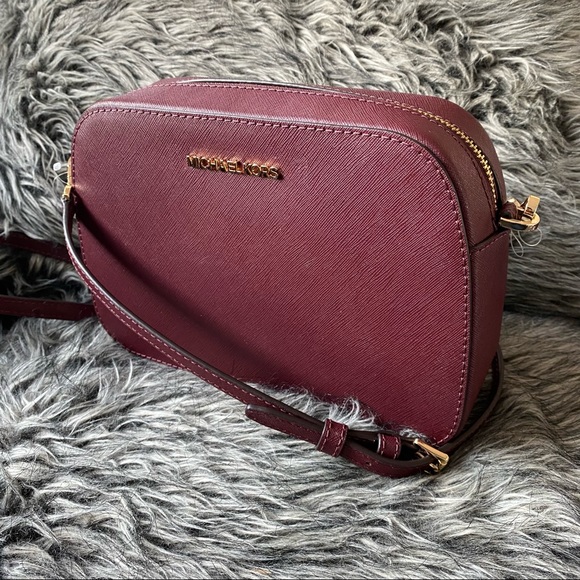 NWT authentic MK leather crossbody merlot - Picture 7 of 8